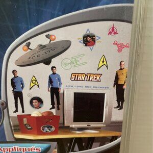 Star Trek Peel & Stick Wall Appliqués Set of 31 Removable & Reusable Vinyl Décor